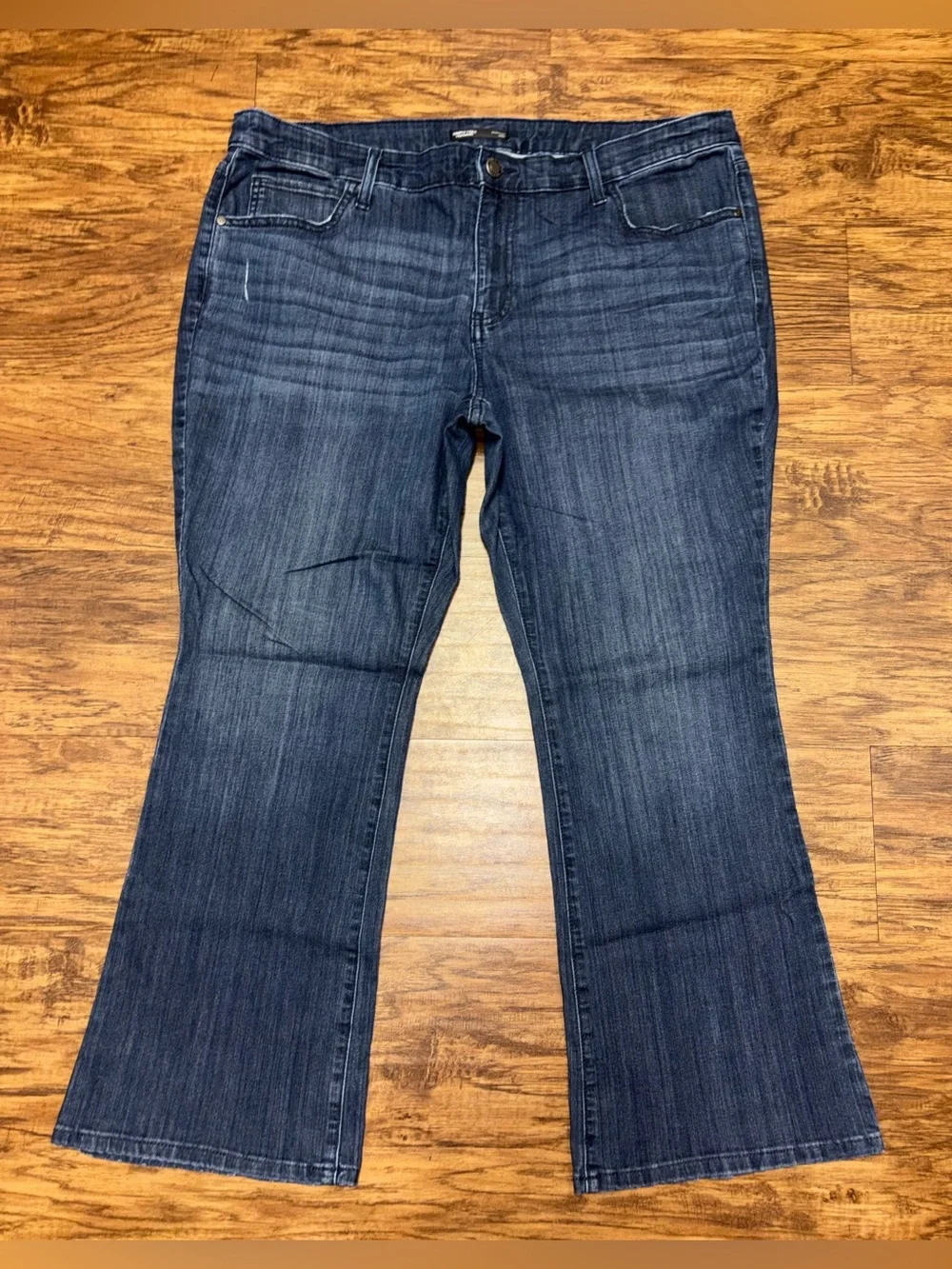 Simply Vera High Rise Bootcut Jeans Size 18W Short
